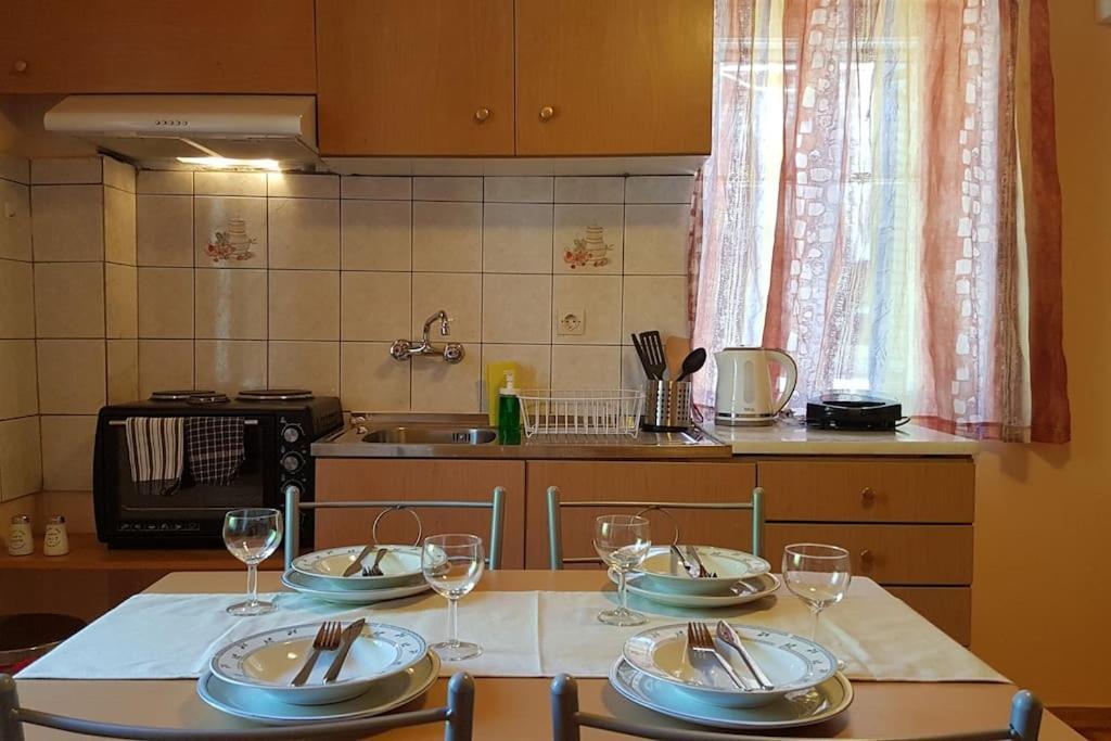 Karydia Apartments 4 Pers Lazaráta Extérieur photo