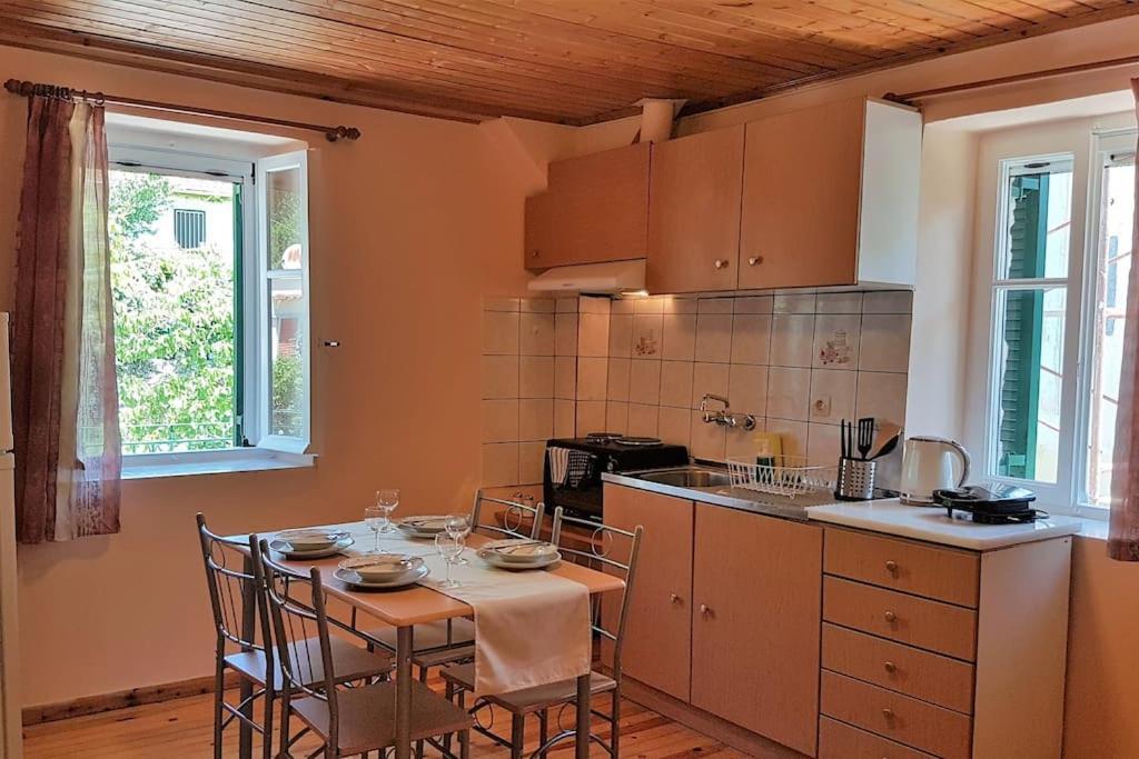 Karydia Apartments 4 Pers Lazaráta Extérieur photo