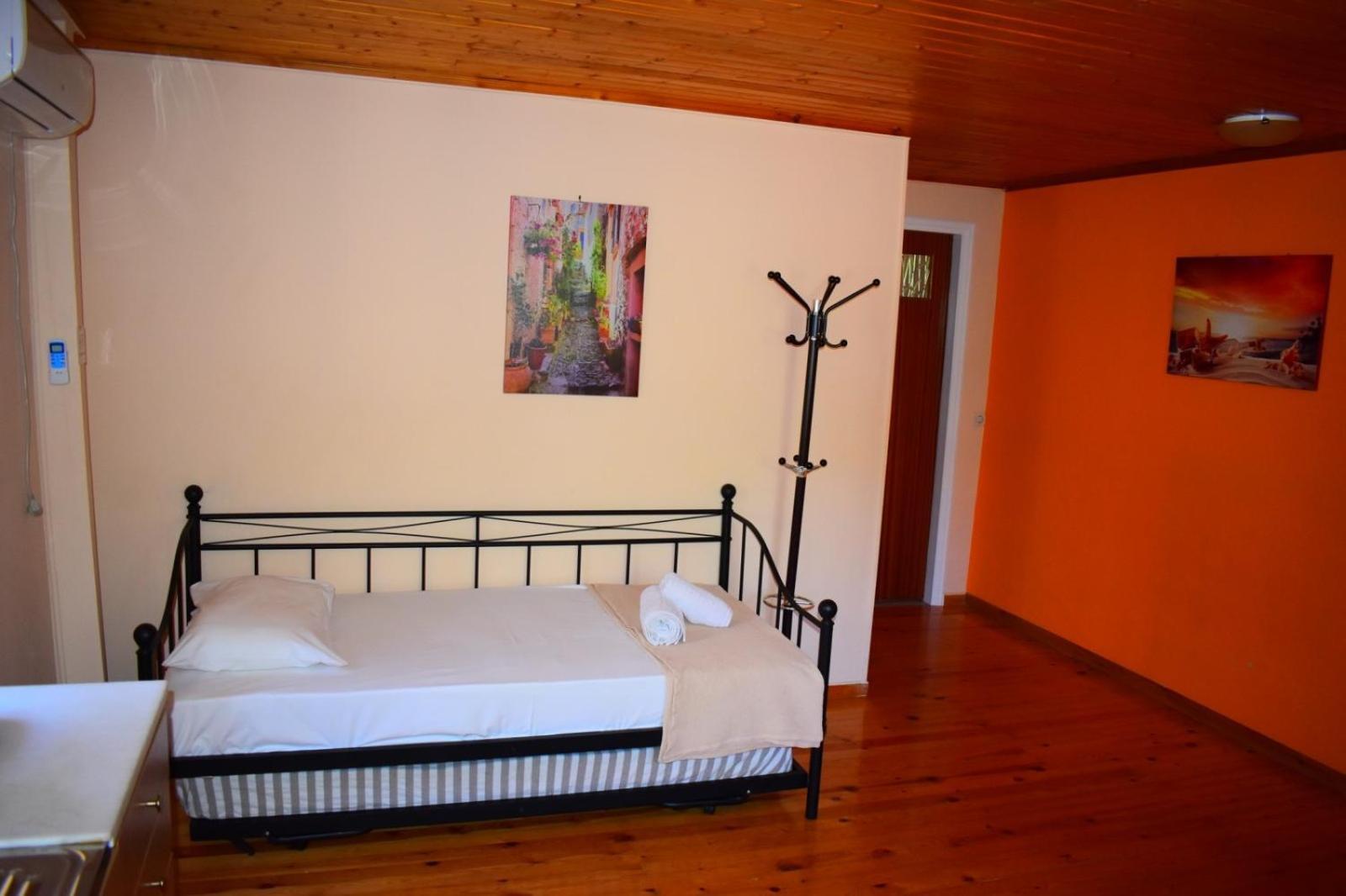 Karydia Apartments 4 Pers Lazaráta Extérieur photo